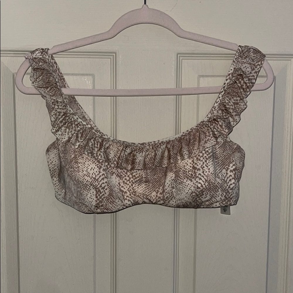 Radio Fiji NWOT adjustable bikini top size L CUTE!